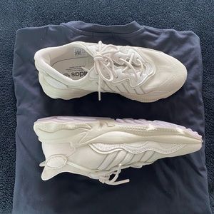 ADIDAS OZWEEGO WOMENS SNEAKER